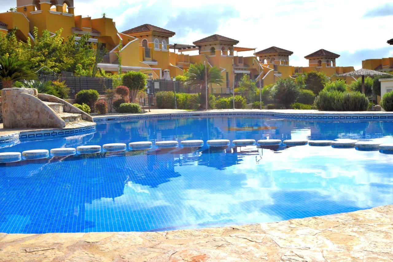 Apartamento Con Hermoso Jardin Y Ac Исла Плана Екстериор снимка